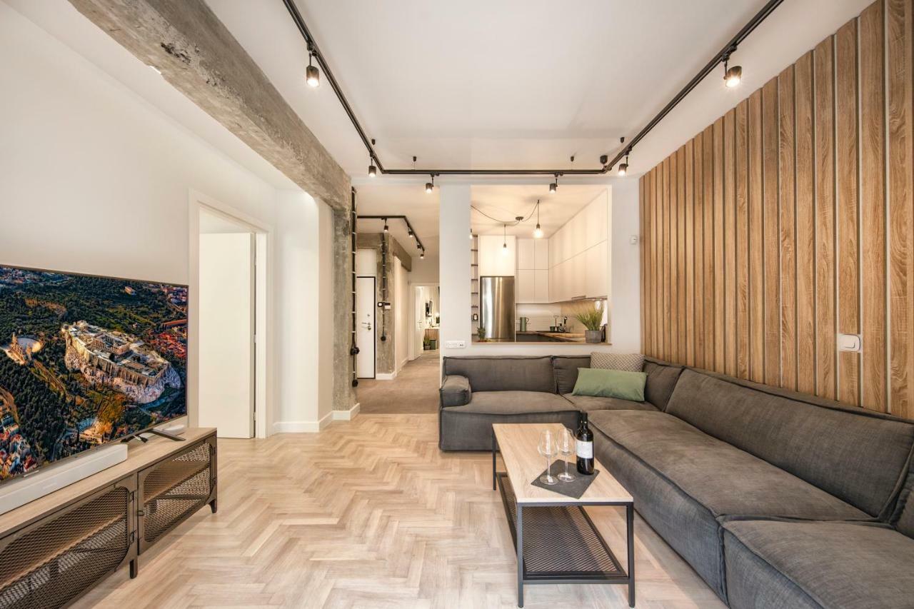 Stunning Αpartment Ιn Τhe Heart Athens. Lägenhet Exteriör bild